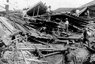 Gigantic Storm Hits Texas